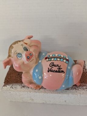 Vintage Pink Pig 'Our Vacation' Trinket Dish with Blue Accents Vintage Kitch